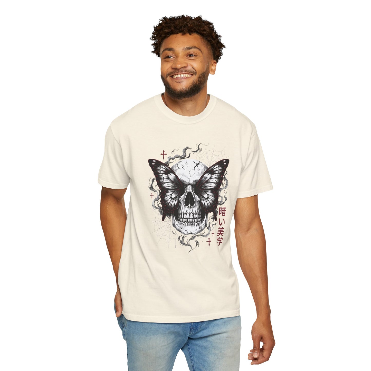 Skull Butterfly T-Shirt — Dark Aesthetic "暗い美学" Graphic Tee
