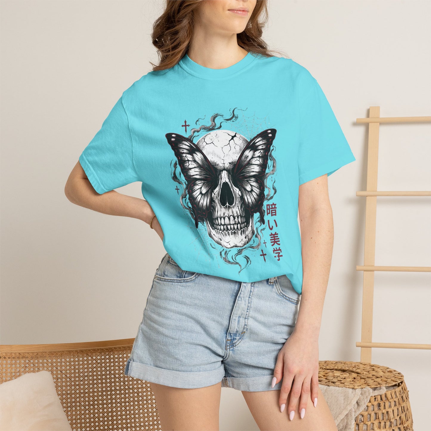 Skull Butterfly T-Shirt — Dark Aesthetic "暗い美学" Graphic Tee