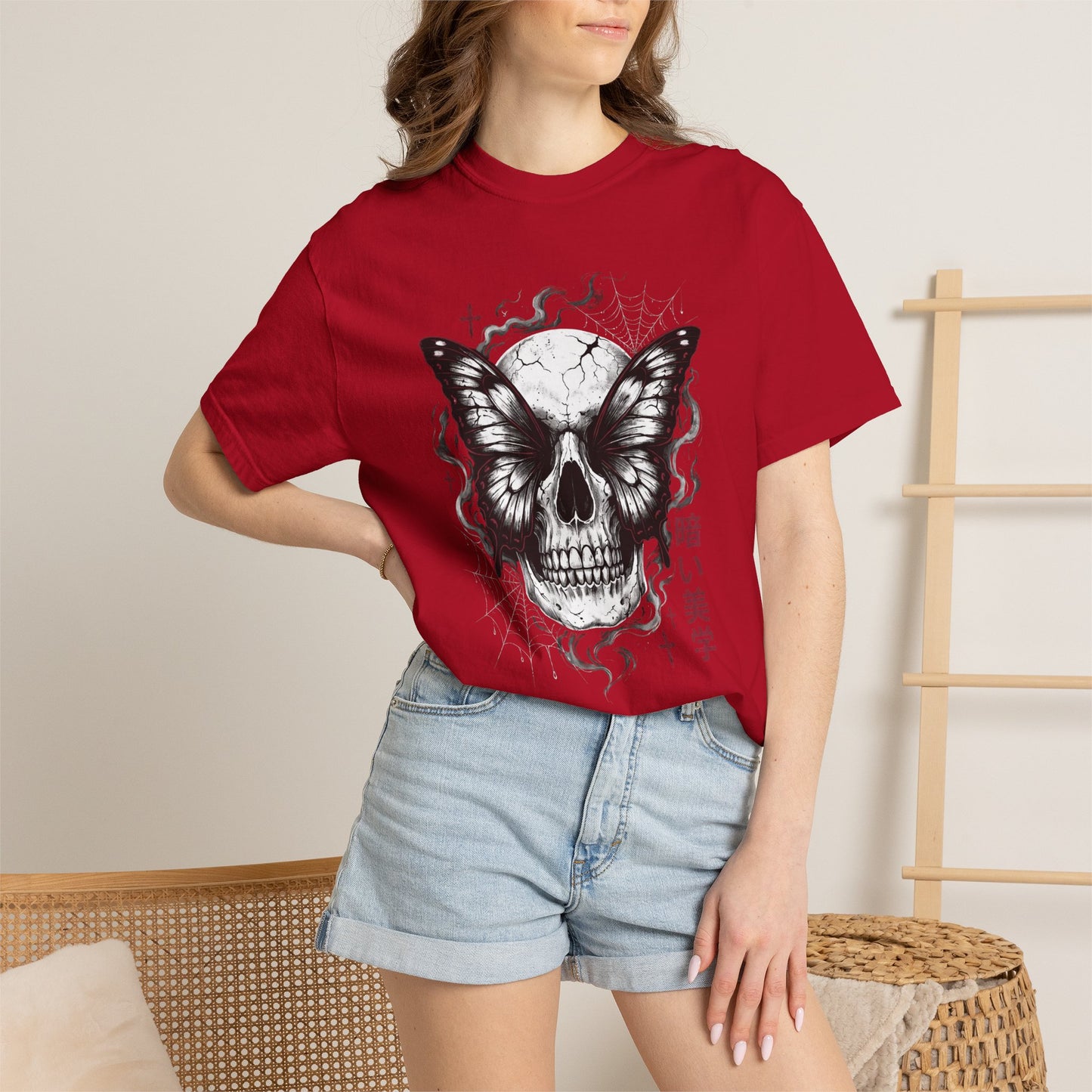 Skull Butterfly T-Shirt — Dark Aesthetic "暗い美学" Graphic Tee
