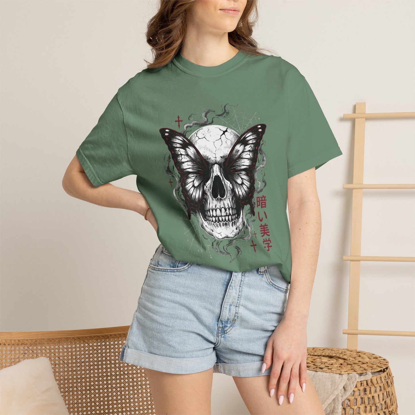 Skull Butterfly T-Shirt — Dark Aesthetic "暗い美学" Graphic Tee