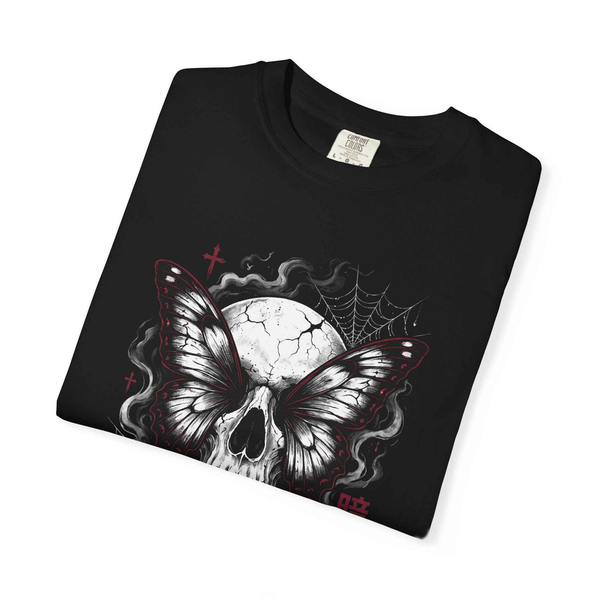 Dark Skull Butterfly Graphic Tee: Elegant & Comfortable