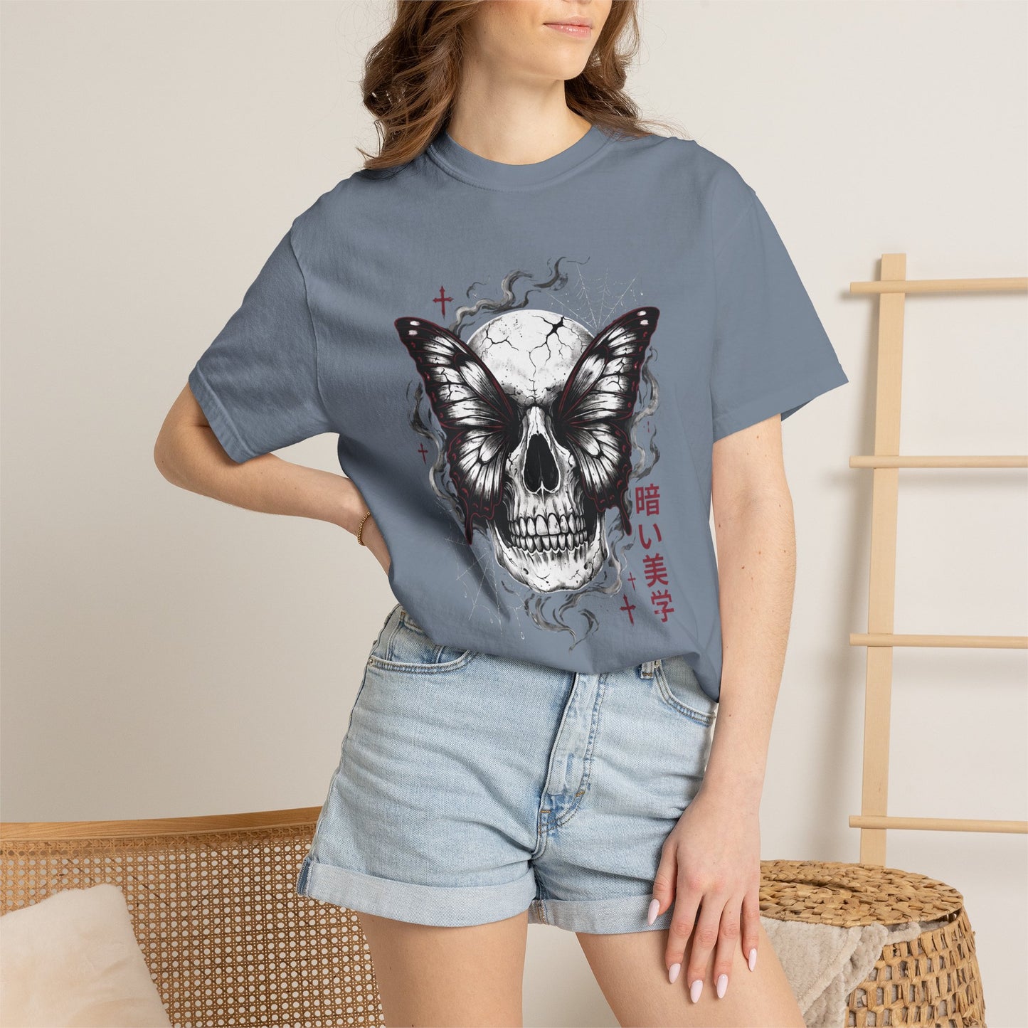 Skull Butterfly T-Shirt — Dark Aesthetic "暗い美学" Graphic Tee