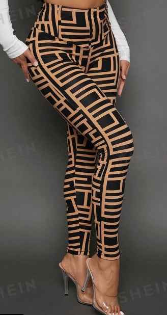 Geometric Print Knitted Leggings - Fashionable & Comfortable Women's Pants