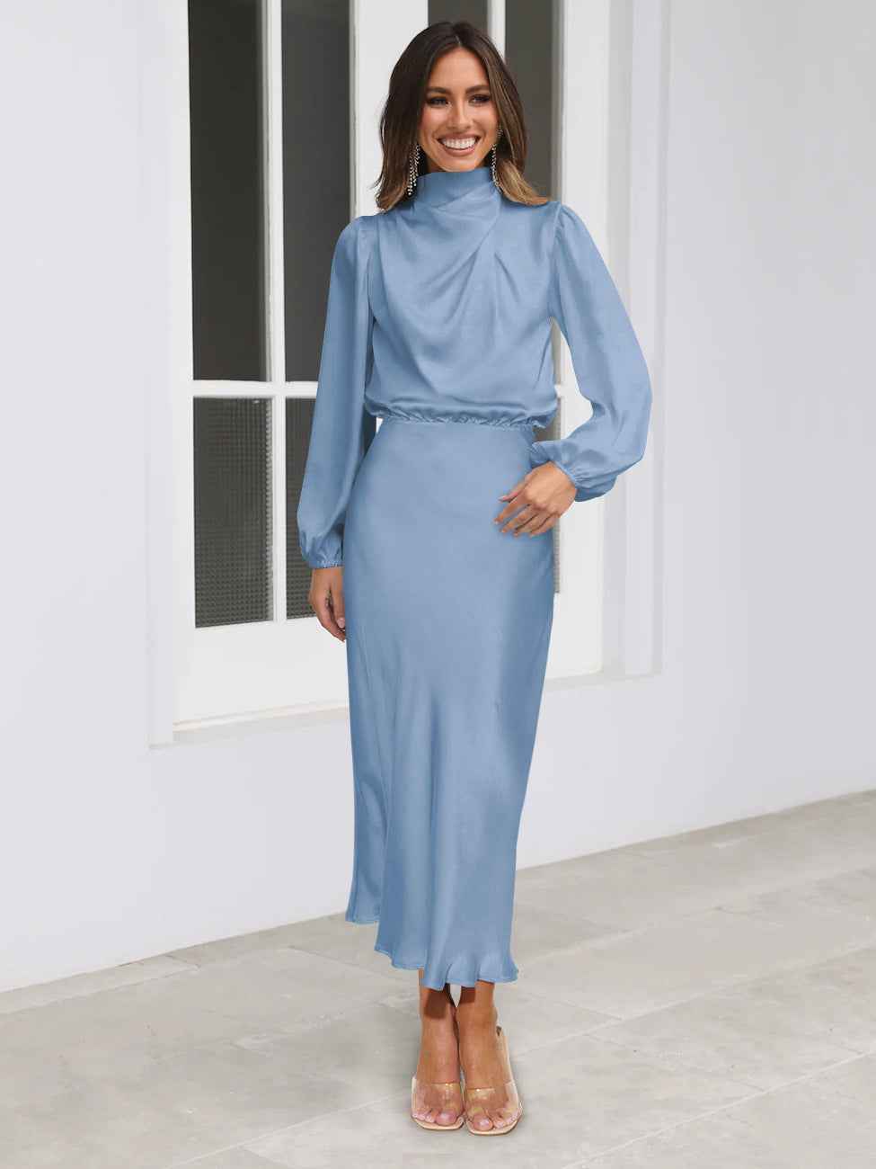Elegant Satin Halterneck Formal Evening Dress for Special Occasions