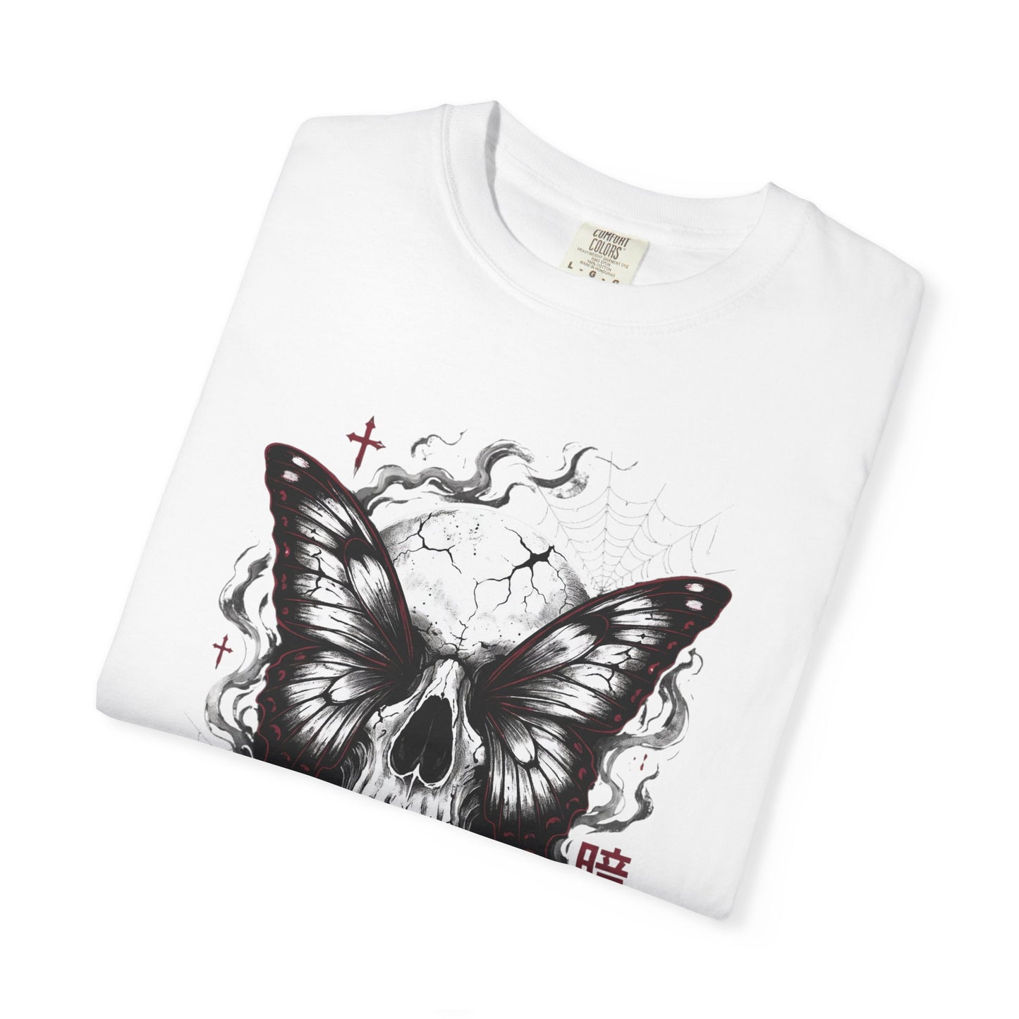 Skull Butterfly T-Shirt — Dark Aesthetic "暗い美学" Graphic Tee