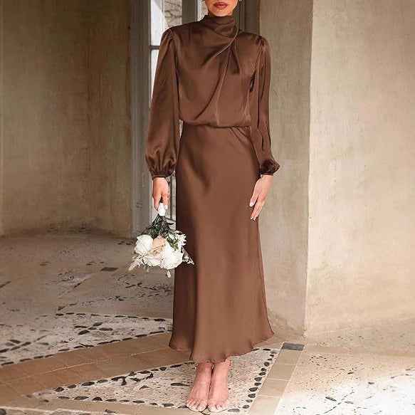 Elegant Satin Halterneck Formal Evening Dress for Special Occasions