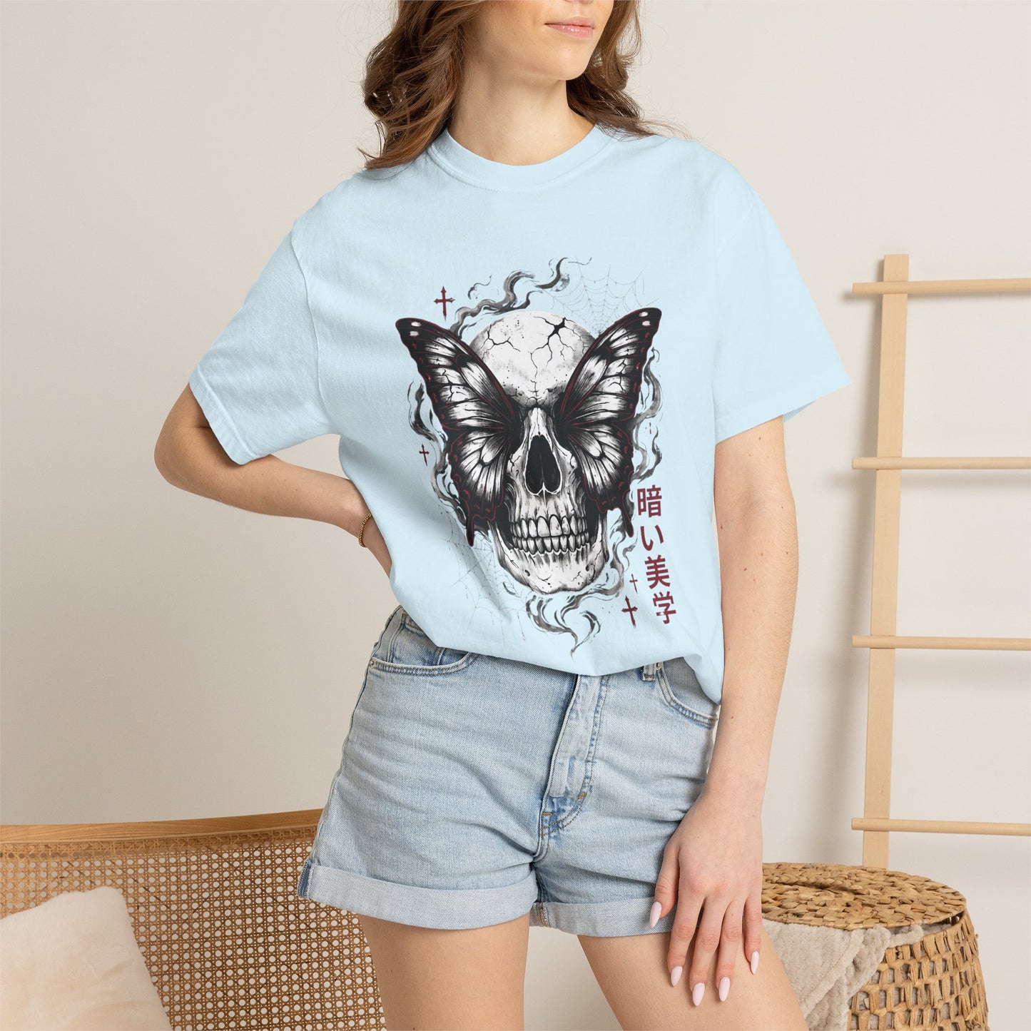 Skull Butterfly T-Shirt — Dark Aesthetic "暗い美学" Graphic Tee