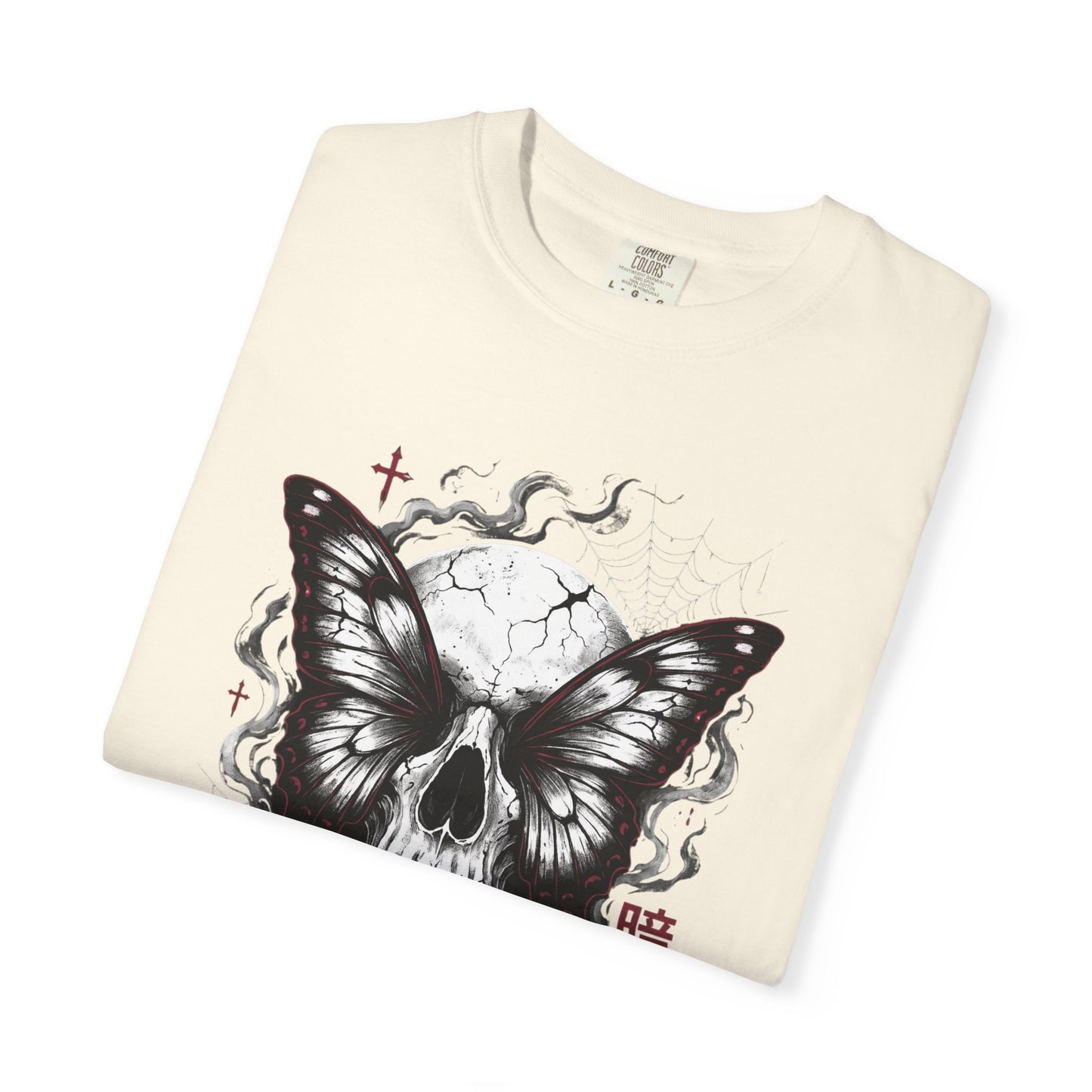Skull Butterfly T-Shirt — Dark Aesthetic "暗い美学" Graphic Tee