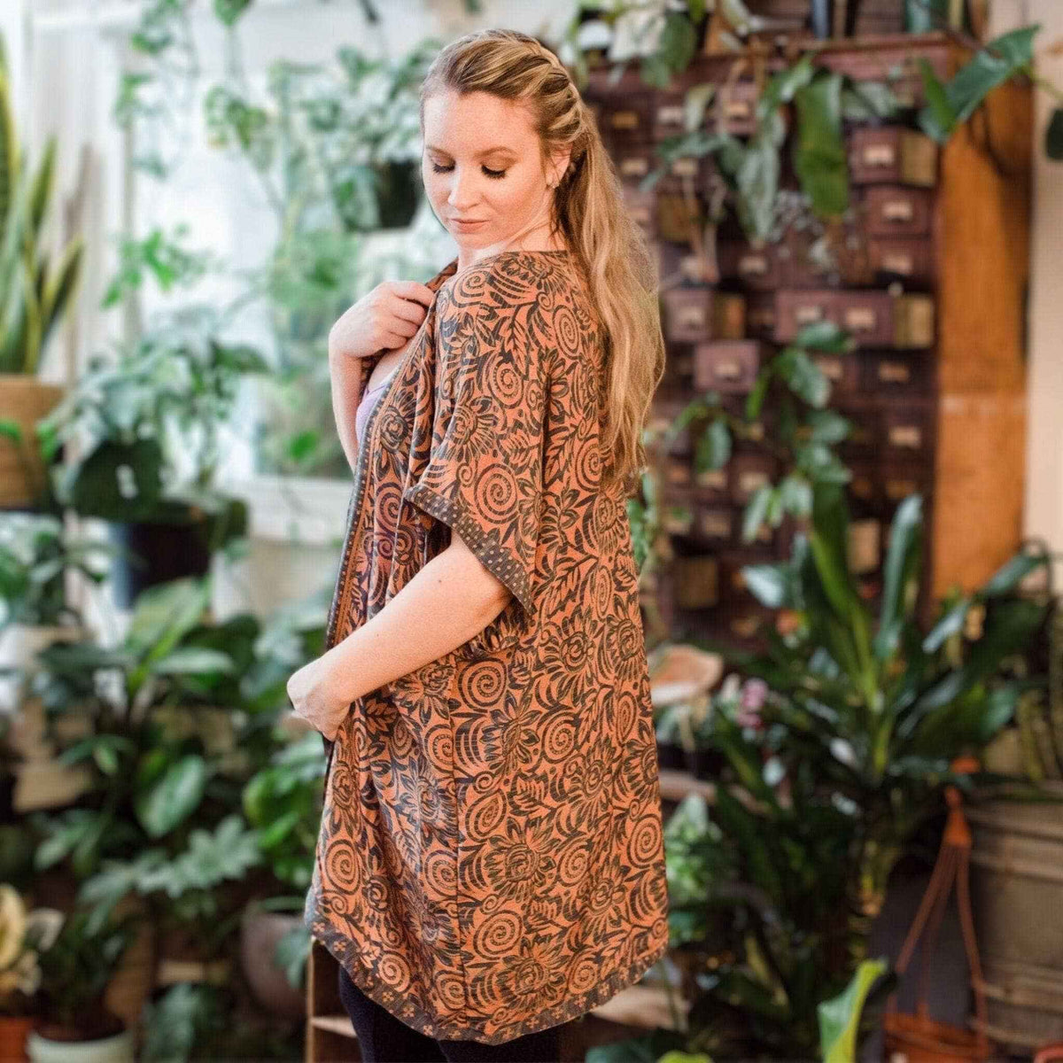 Amara Short Sari Duster: Lightweight Eco-Friendly & Reclaimed Sari Fabric Top