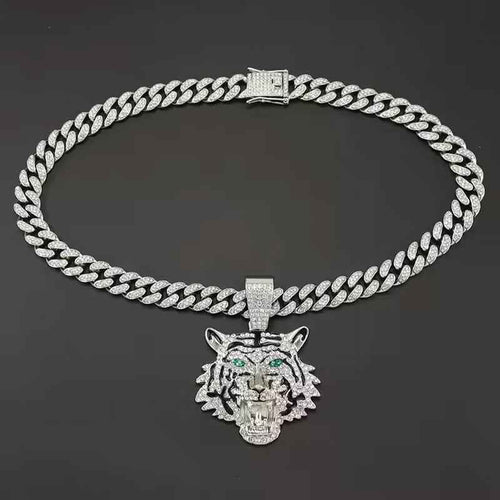 3D Diamond Tiger Head Football Pendant - Zinc Alloy & Stainless Steel
